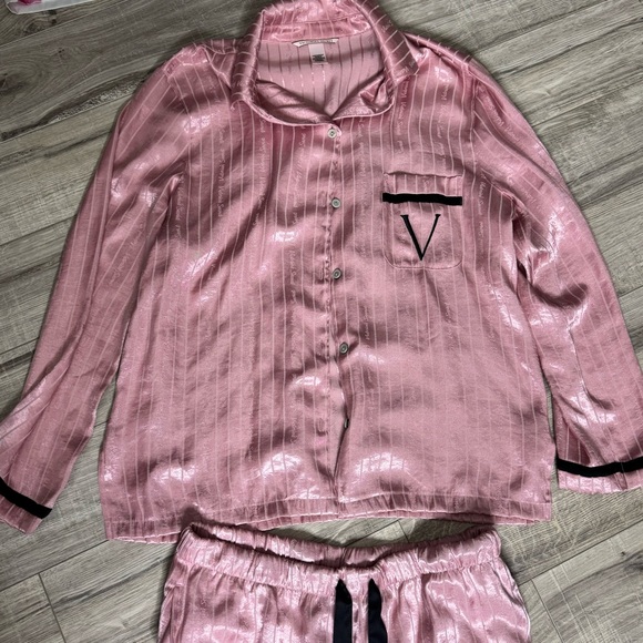 Victoria secret 2 piece pj set satiny shiny striped pin strip pink black luxury - Picture 3 of 9